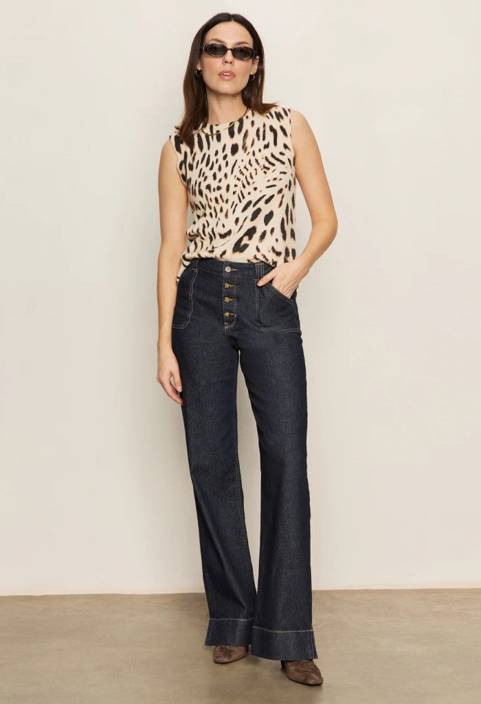 Sanctuary Clothing Fuzzy Leopard Shell-Mother Leo