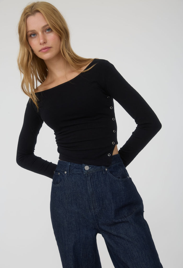KK Bloom Campbell Crop Top-Black