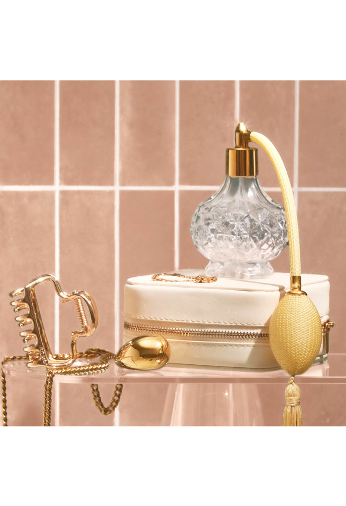 Kitsch Metal Medium Open Shape Puffy Claw