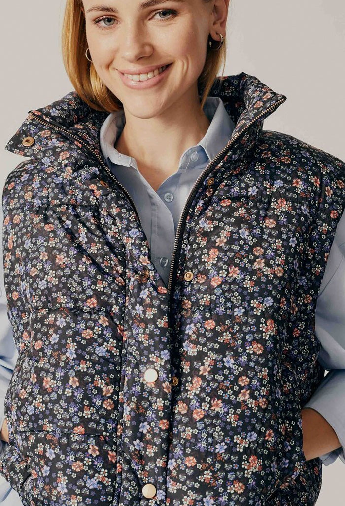 Deluc Styx Printed Puffer Gilet-Floral