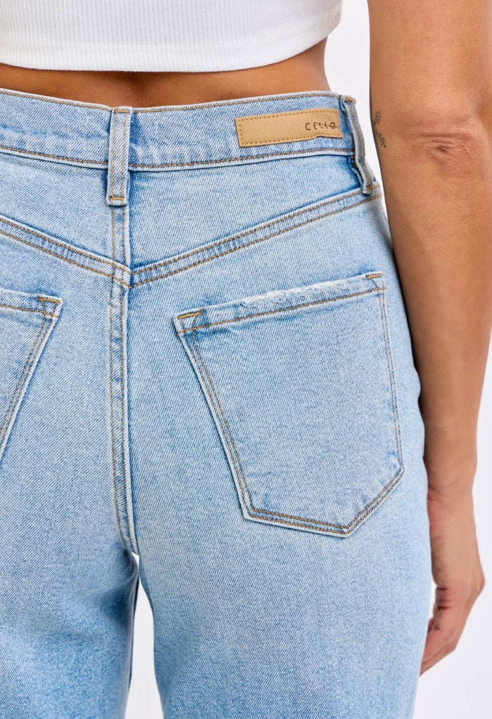 KK Bloom Highrise Dad Jean With Mini Slit